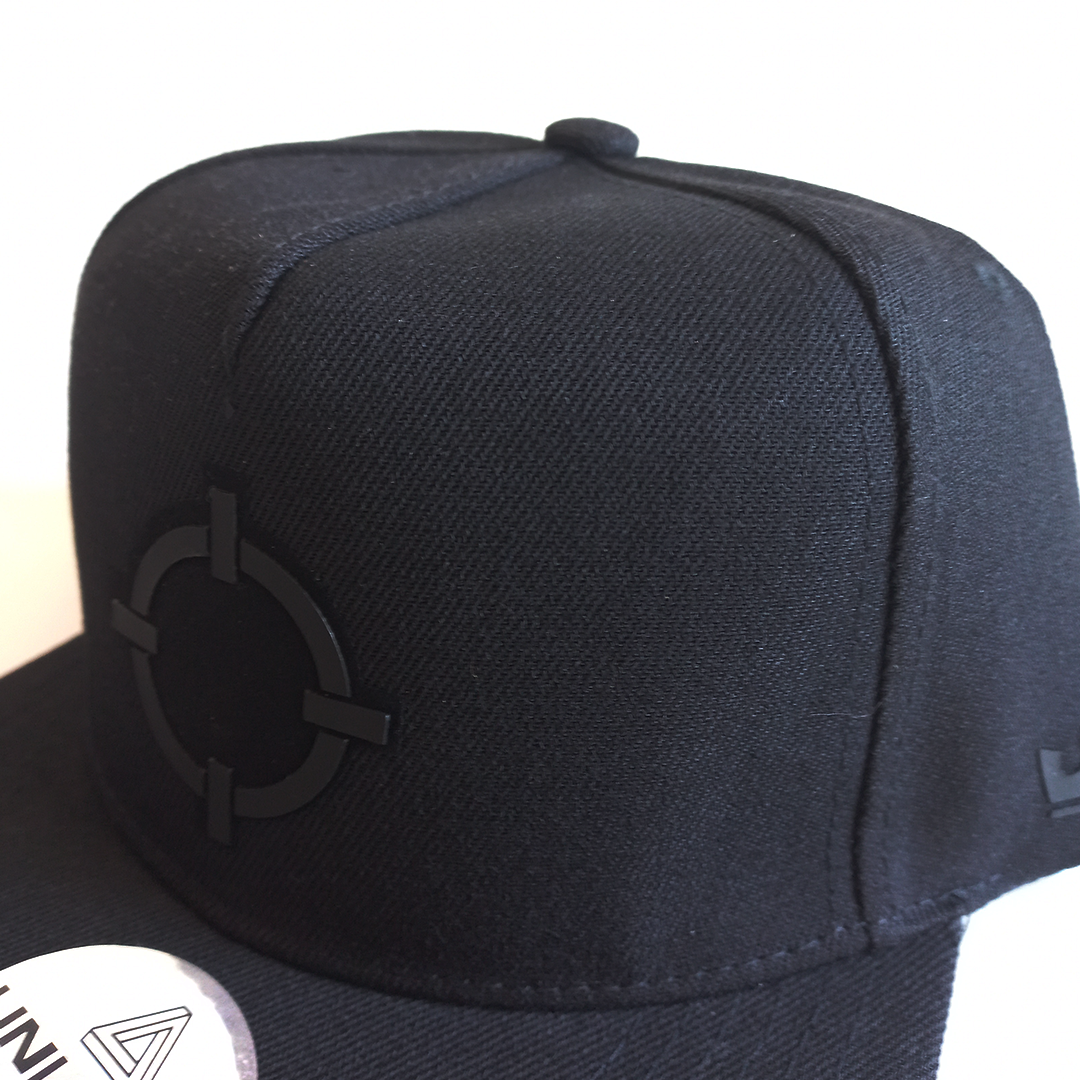 Triple black Kuma vicera plana kingbink
